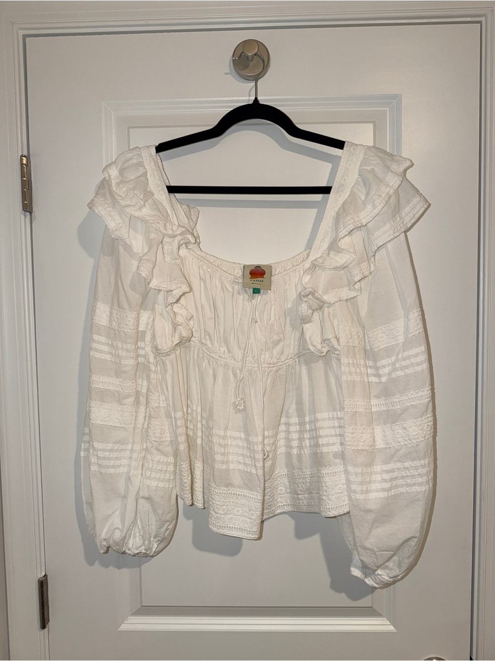 FARM Rio Off White Square Neckline Ruffle Blouse - Picture 5 of 7